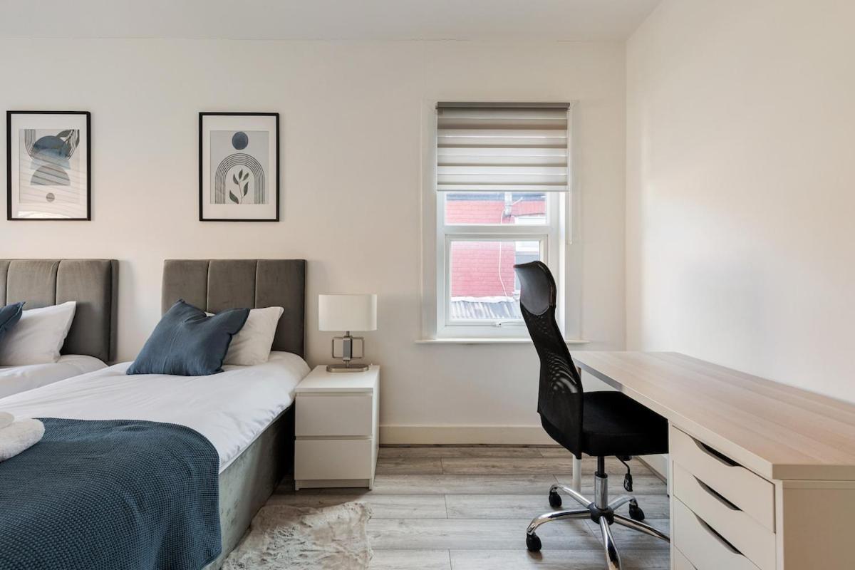 Appartement Modern 4 Bedroom House In Woodgreen Londres