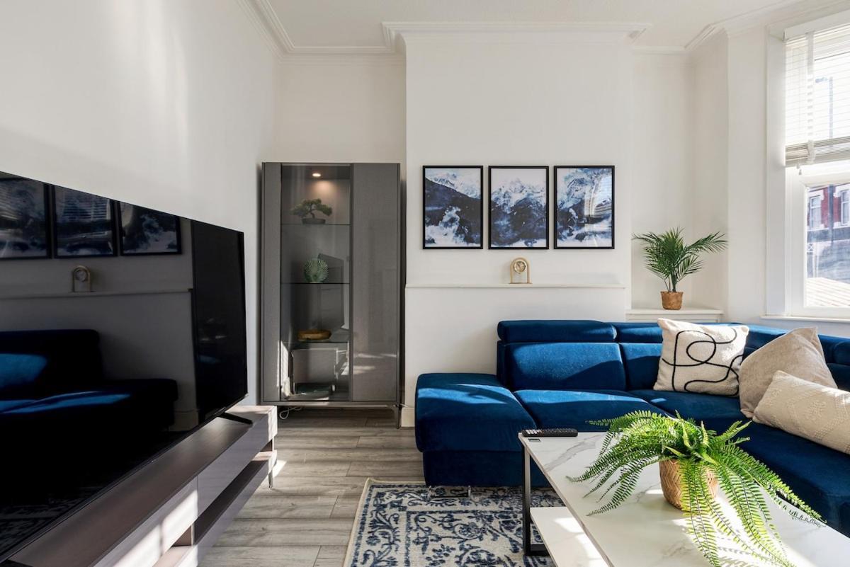 Appartement Modern 4 Bedroom House In Woodgreen Londres