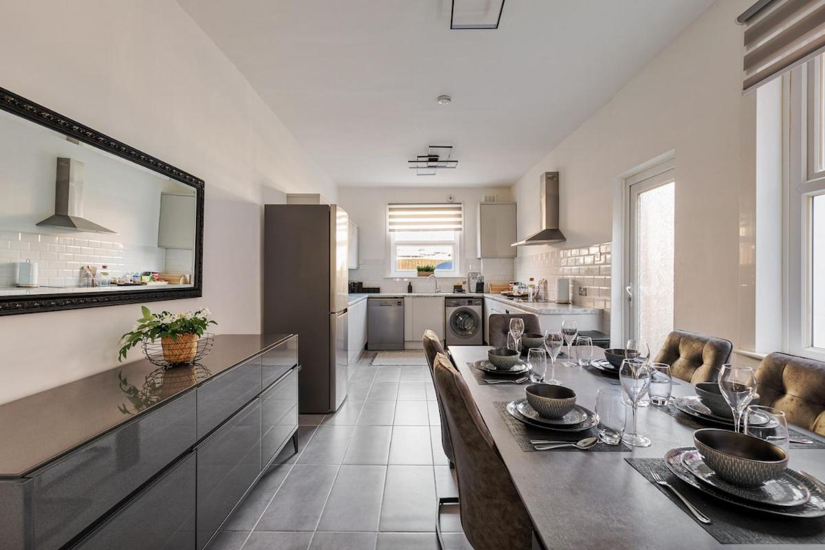 Appartement Modern 4 Bedroom House In Woodgreen